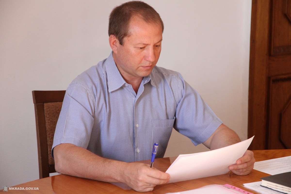 «Ежедневно огромные очереди». У Сенкевича поручили оперативно решить вопрос с ЦНАПом в Ингульском районе