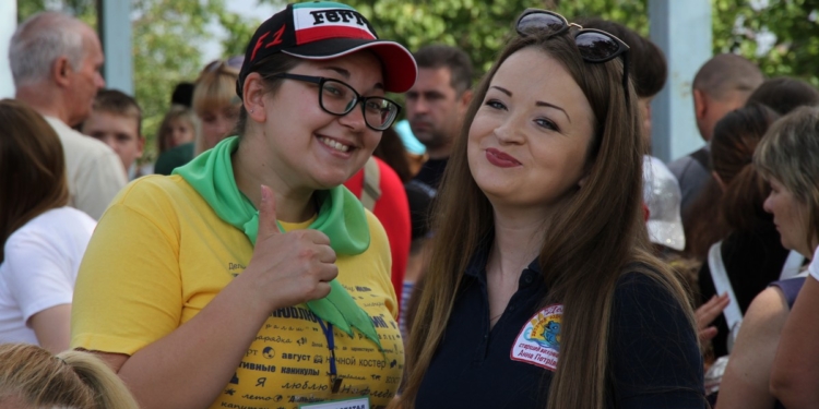 На летний отдых отправились первые 125 юных николаевцев