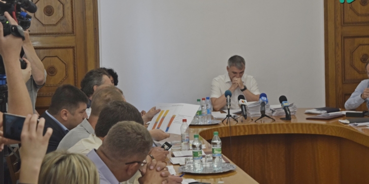 Исполком согласовал финансовую помощь областной школе по гребле на байдарках и каноэ