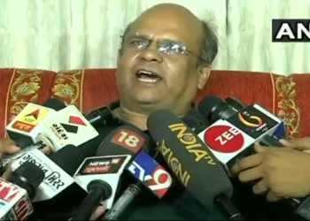 Индийский инженер объяснил свои прогулы на работе тем, что стал богом и спасает страну от засух