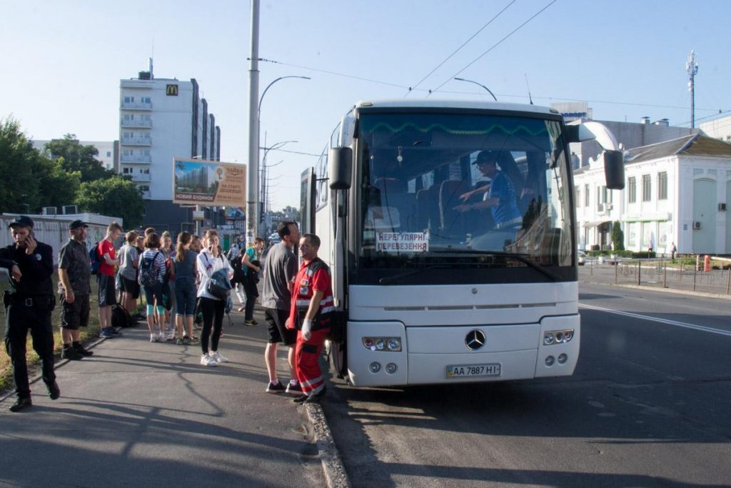 В Киеве водитель автобуса с детьми, умер за рулем во время движения 3
