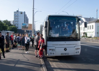 В Киеве водитель автобуса с детьми, умер за рулем во время движения