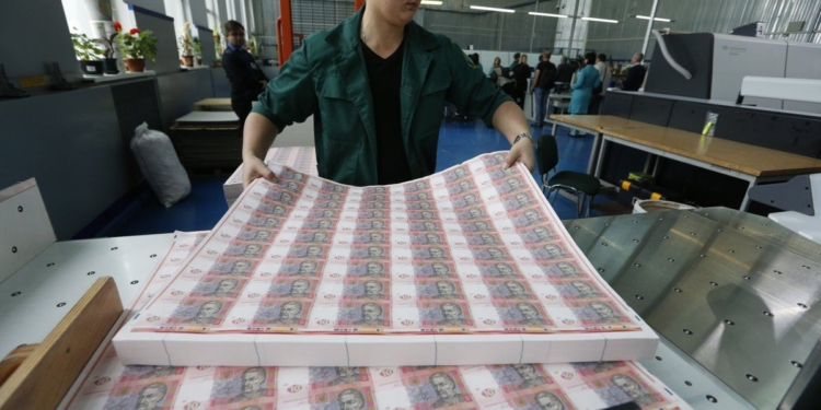 В Украине будут печатать деньги для других стран