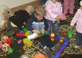 Минрегион разрешил строить детсады в многоэтажках