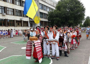 Южноукраинский коллектив «Квіти України» стал лучшим на фестивале в Болгарии