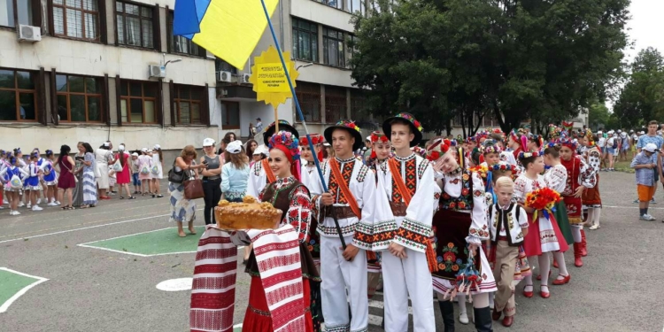 Южноукраинский коллектив «Квіти України» стал лучшим на фестивале в Болгарии