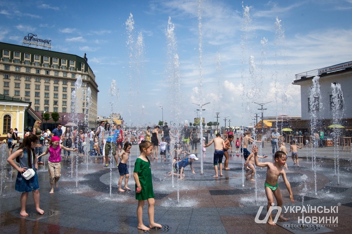 Грозы, палящее солнце и холодные ночи:  погода на следующей неделе в Украине