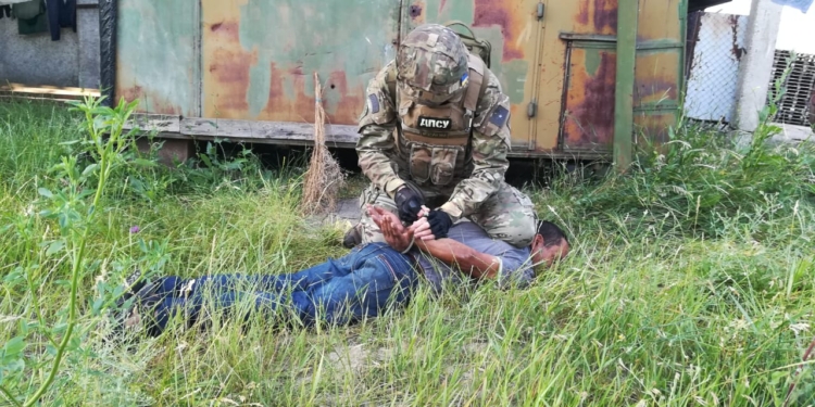 В Одесской области освободили почти 30 рабов – они работали на консервном заводе