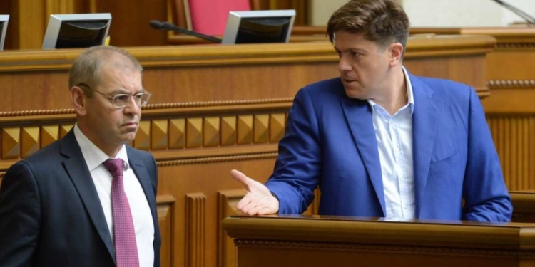 У нардепов долгов почти на 1,5 миллиарда гривен. И это только официальные