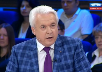 “Фашисты! Бандеровцы!” – сбежавший в Россию «регионал» Олейник пригрозил возмездием
