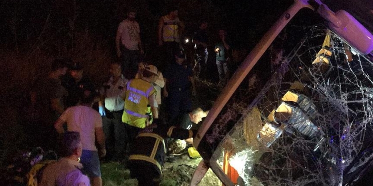 В Турции перевернулся автобус с туристами: 45 пострадавших