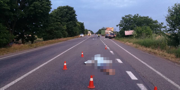 Возле Коблево в результате столкновения с фурой погиб водитель «Toyota Camry»