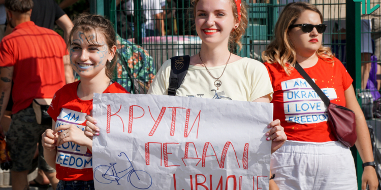 «Раскрутим Николаев!» – тысячи николаевцев стали гостями большого велофестиваля «МиКолесо»