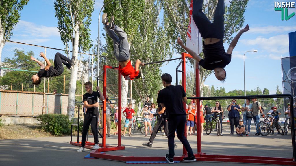 «Раскрутим Николаев!» – тысячи николаевцев стали гостями большого велофестиваля «МиКолесо» 38