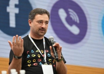 Директор «Укрпочты» подал в отставку. Но назвал условия, на которых готов остаться