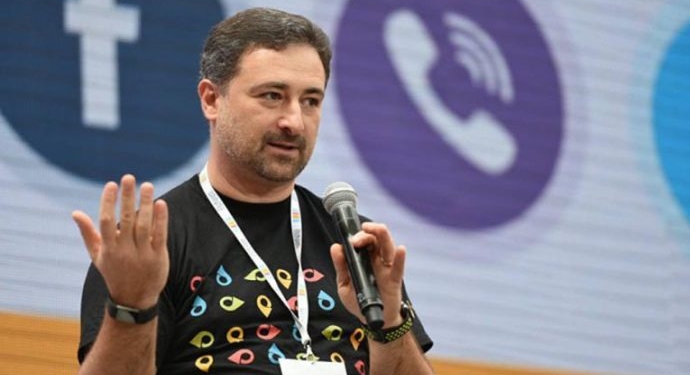 Директор «Укрпочты» подал в отставку. Но назвал условия, на которых готов остаться