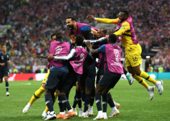 Лучшими футболистами мира стали французы