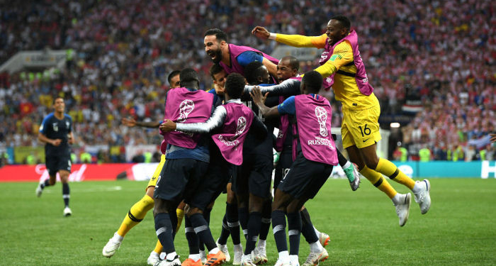 Лучшими футболистами мира стали французы