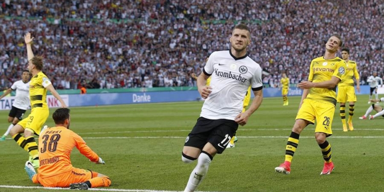 Большие герои маленькой Хорватии: нападающий сборной страны погасил все кредиты жителей родной деревни