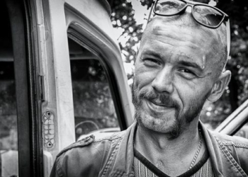 Украинского музыканта и его друга в Греции приговорили к 180 годам тюрьмы – за перевозку мигрантов