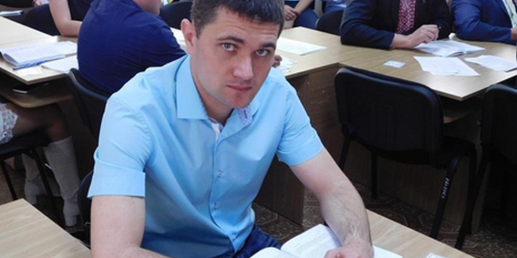 Сессия Южноукраинского горсовета может лишить депутата выданной горисполкомом квартиры