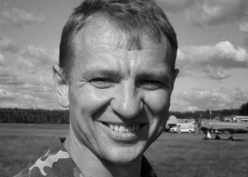 В Подмосковье разбился самолет с чемпионом мира по авиационной акробатике