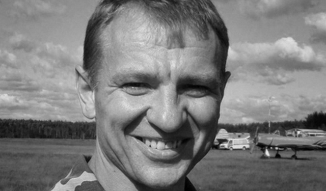 В Подмосковье разбился самолет с чемпионом мира по авиационной акробатике