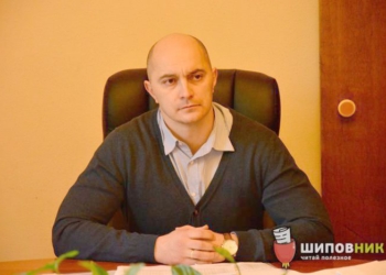 «Выходит, у меня теперь 2 мужа?»: суд восстановил в должности предыдущего директора николаевского КП «Гуртожиток»