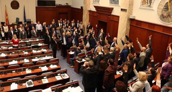 Через 2 месяца на референдуме македонцы определятся с новым название своей страны, членством в НАТО и ЕС