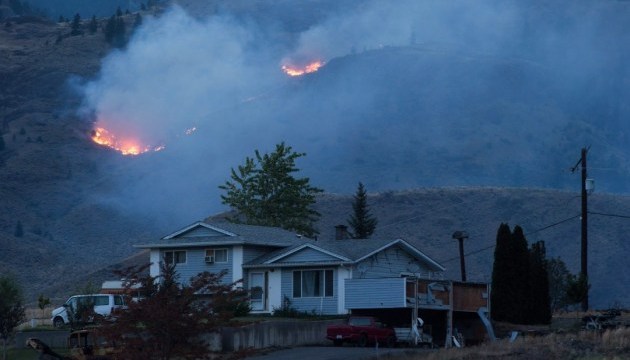 В канадской провинции Онтарио бушуют 39 лесных пожаров, из которых 14 до сих пор не удается взять под контроль 1