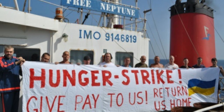 После двух лет экономического плена в Омане: 15 украинских моряков вернулись в Украину