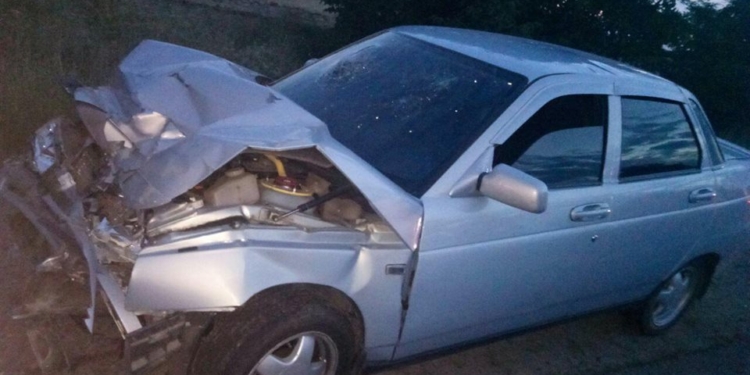 К счастью, никто не пострадал: на трассе Николаев-Одесса легковушка врезалась в КамАЗ