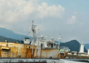 Двое украинских моряков, задержанных в Индонезии больше года назад, возвращаются в Украину