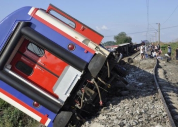 Катастрофа турецкого поезда: число погибших увеличилось до 24 человек
