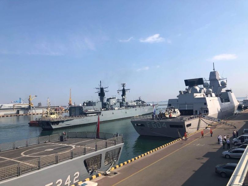 В порт Одессы зашли корабли НАТО 9