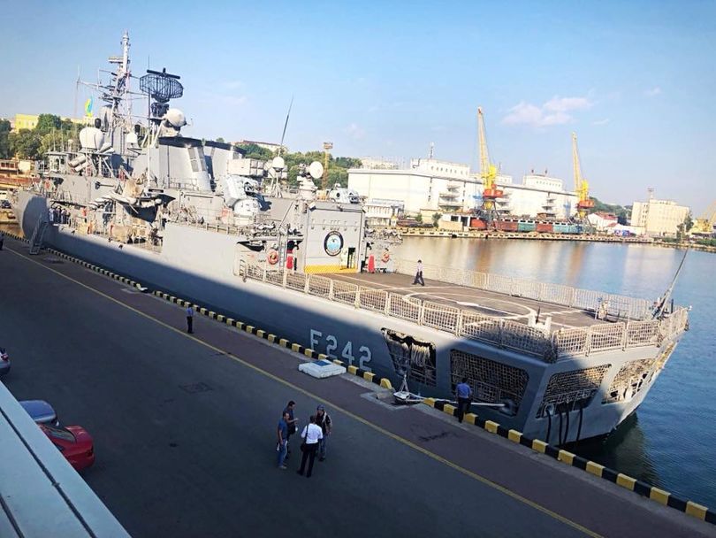 В порт Одессы зашли корабли НАТО 11