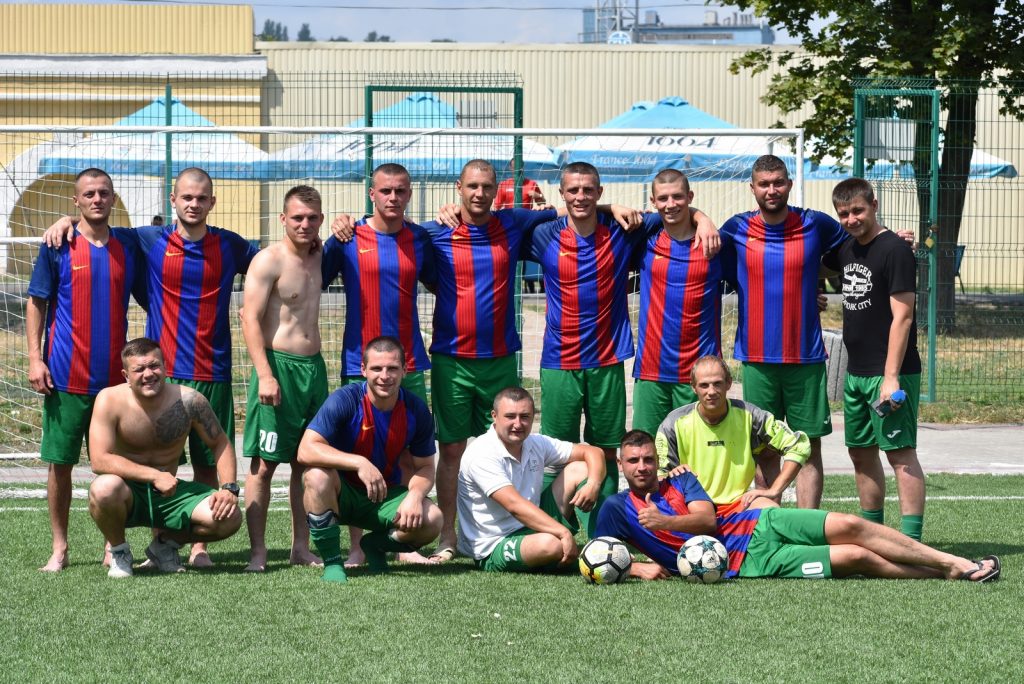 Николаевские десантники стали победителями футбольного турнира памяти воинов-десантников 21