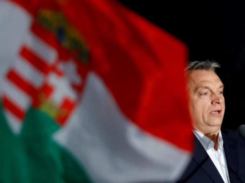 Снова победивший на выборах в Венгрии Орбан назвал Зеленского своим противником