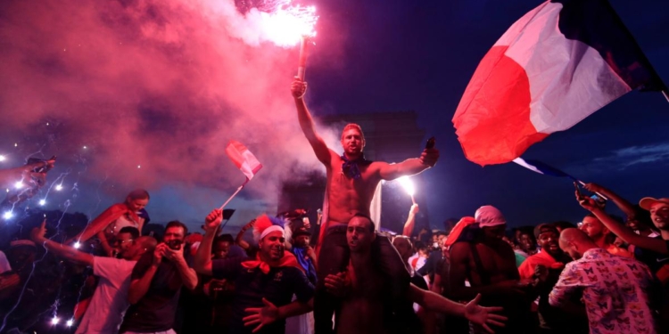 Во Франции погибли два человека, праздновавших победу сборной на ЧМ-2018