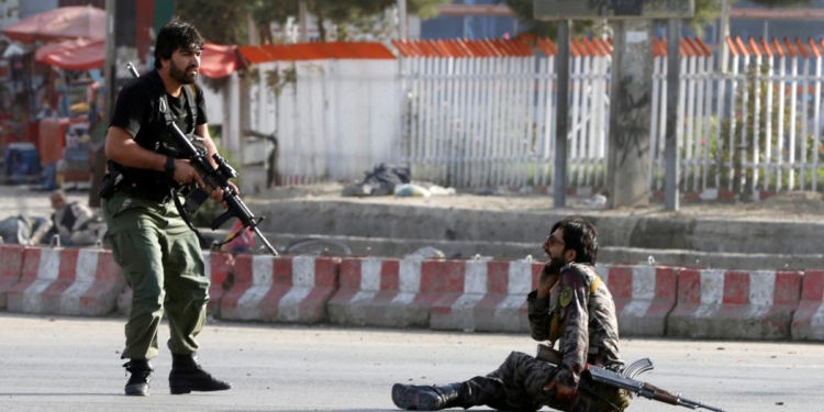 Возле аэропорта Кабула прогремел взрыв: 16 человек погибли и 60 ранены