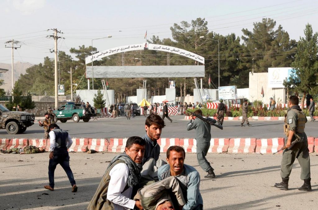 Возле аэропорта Кабула прогремел взрыв: 16 человек погибли и 60 ранены 11