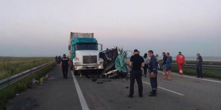 Жуткое ДТП на Николаевщине: пятеро погибших, 12 человек госпитализированы