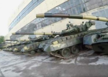 В Харькове блоггеры беспрепятственно проникли на танковый склад