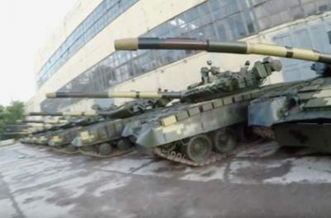 В Харькове блоггеры беспрепятственно проникли на танковый склад 1