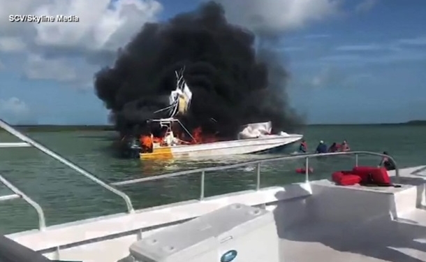 На Багамах взорвался катер с туристами