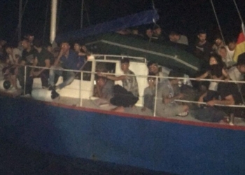 В Италии задержали украинскую яхту с 71 мигрантом, она вышла из порта на Николаевщине