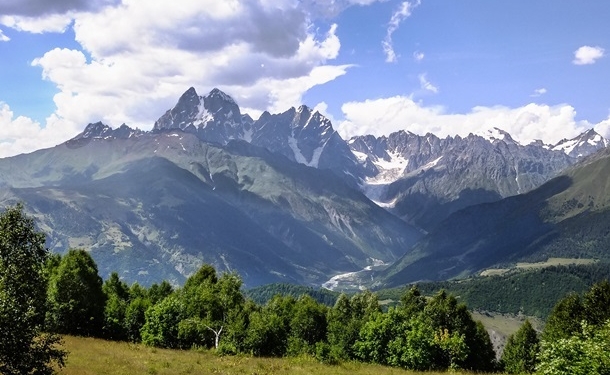 В Грузии погибли два туриста, их ребенок пропал