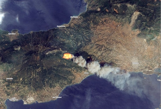 Пожары в Греции сняли со спутника 5