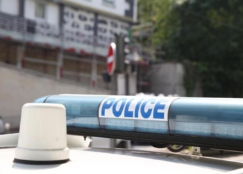 Во Франции неизвестные открыли огонь по группе людей