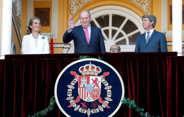 Экс-короля Испании заподозрили в коррупции